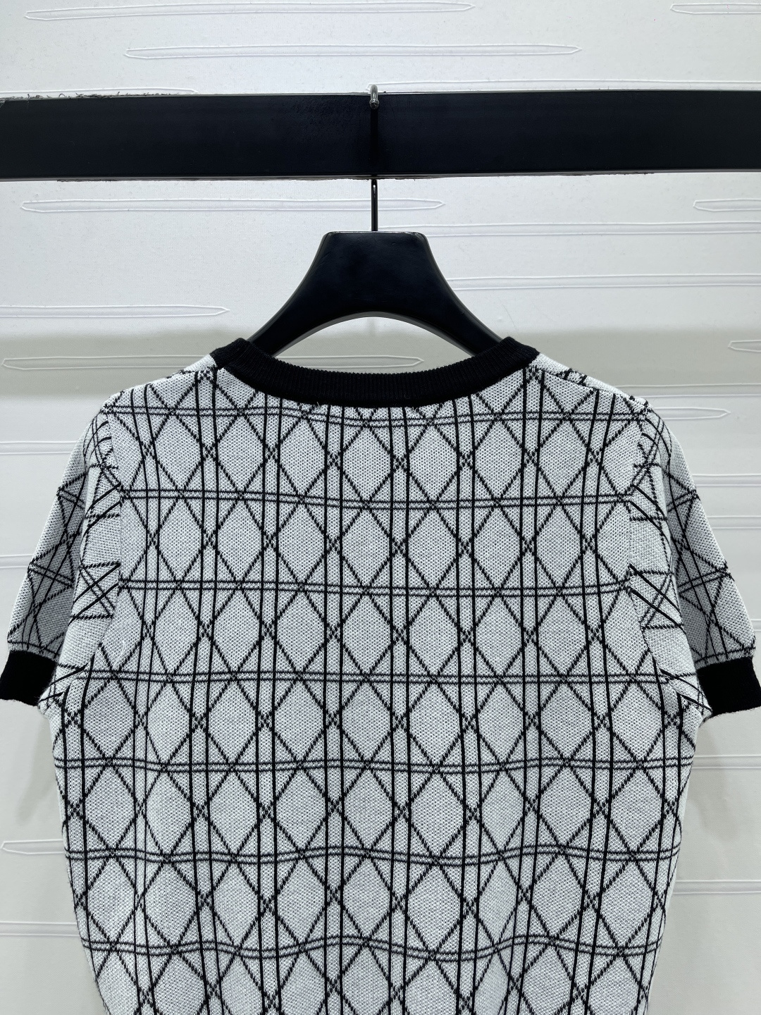 Women's short sleeves